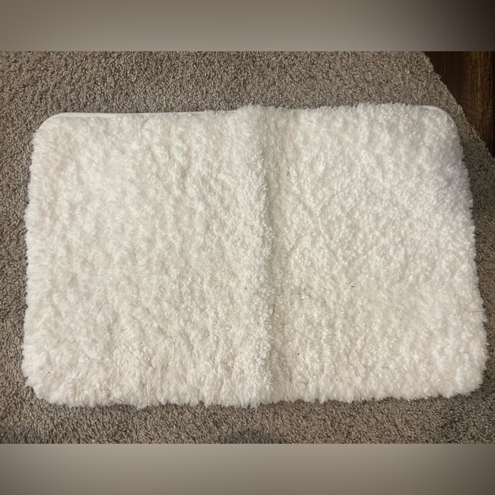 White Plush Bathroom Rug